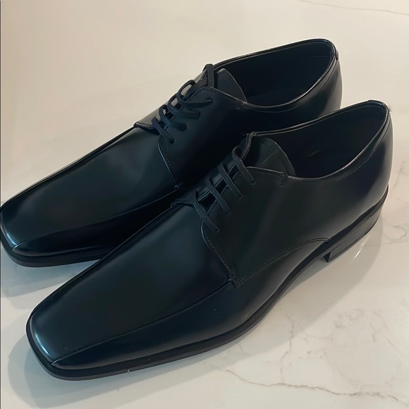Kenneth Cole Black Oxfords